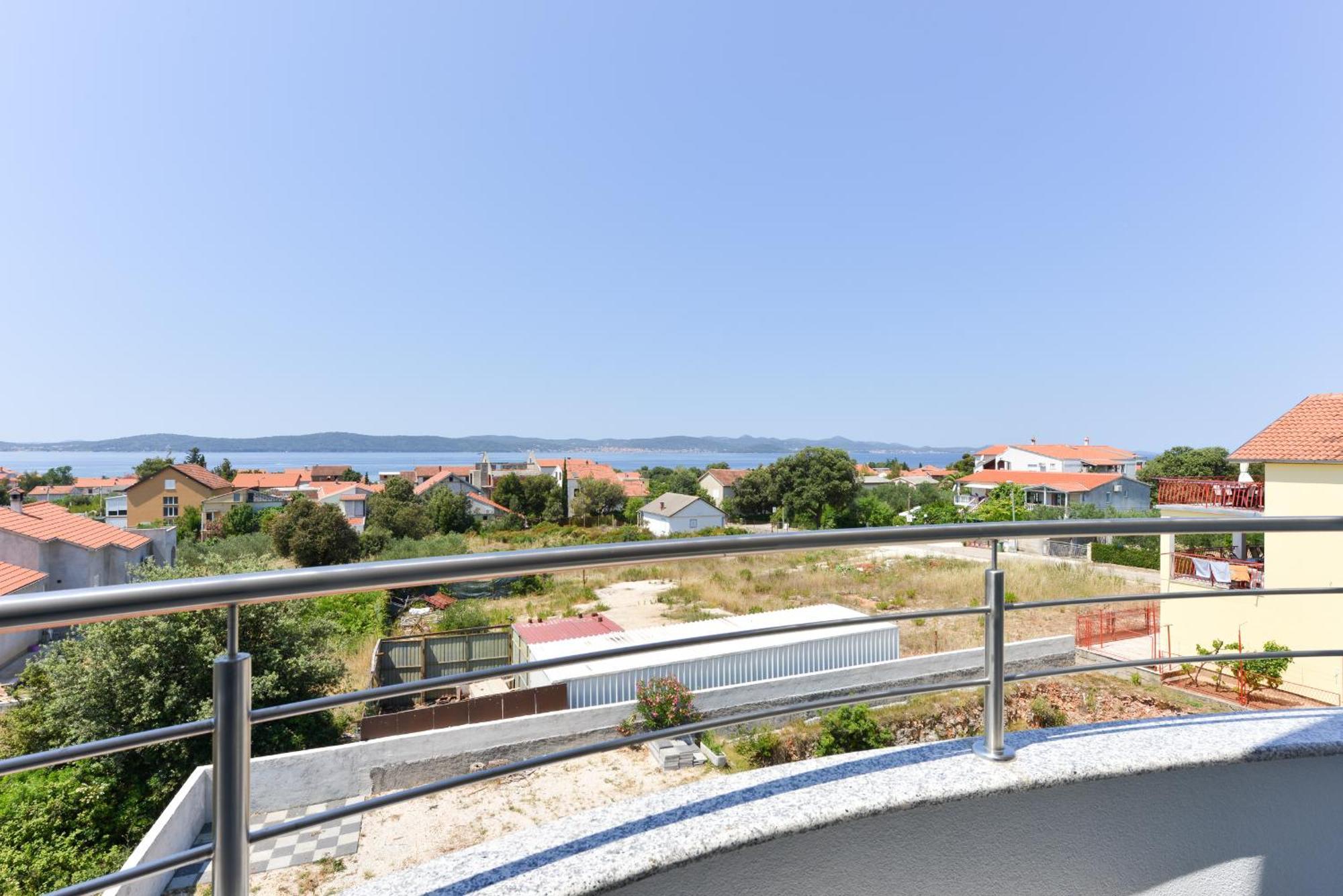 Apartmani Martin Mit Beheiztem Pool With Heated Pool Bibinje Bagian luar foto