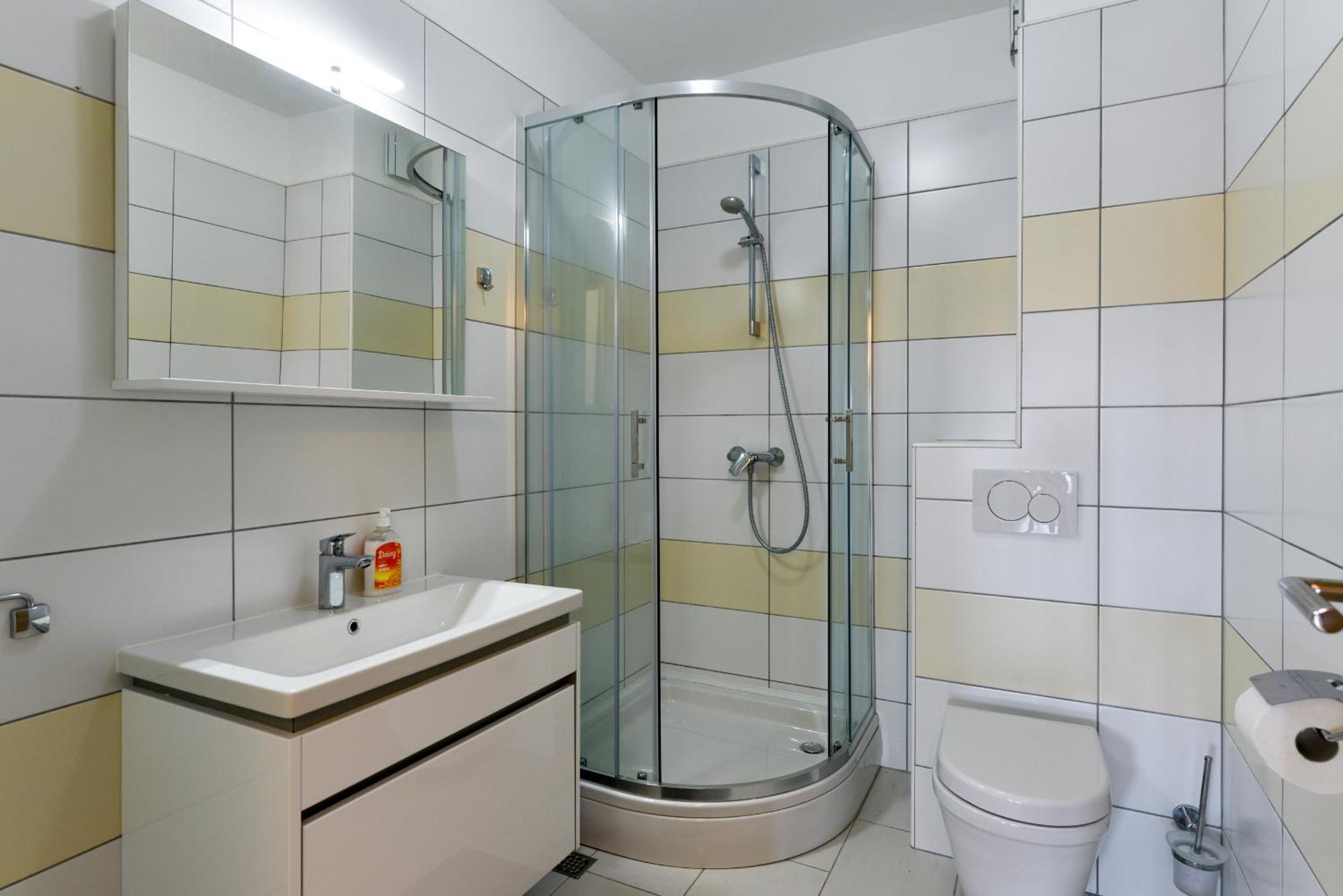 Apartmani Martin Mit Beheiztem Pool With Heated Pool Bibinje Bagian luar foto
