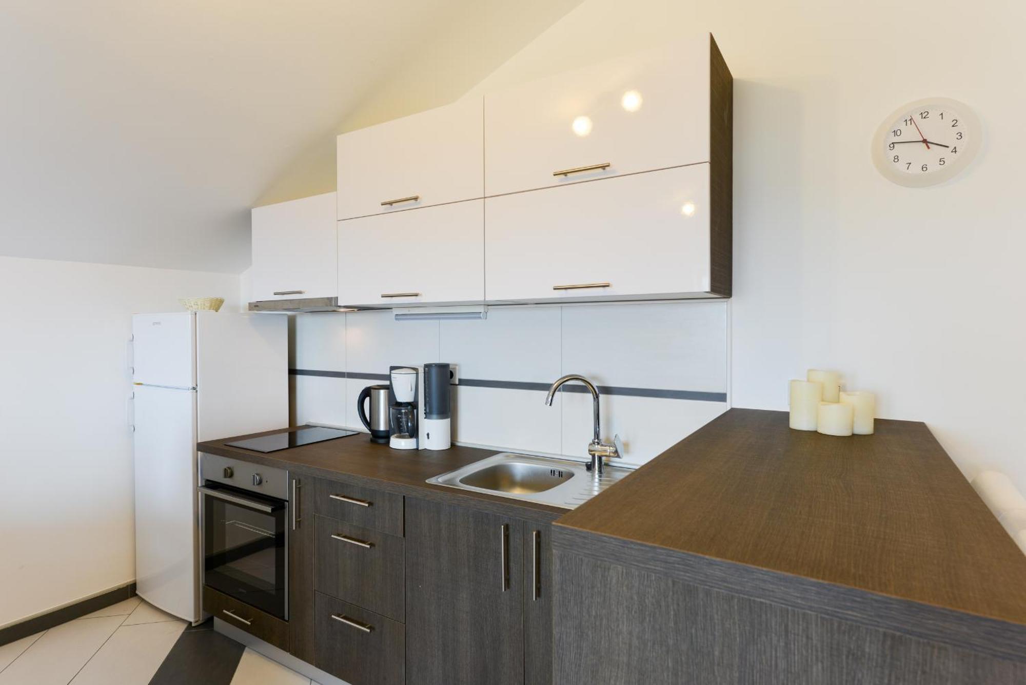 Apartmani Martin Mit Beheiztem Pool With Heated Pool Bibinje Bagian luar foto